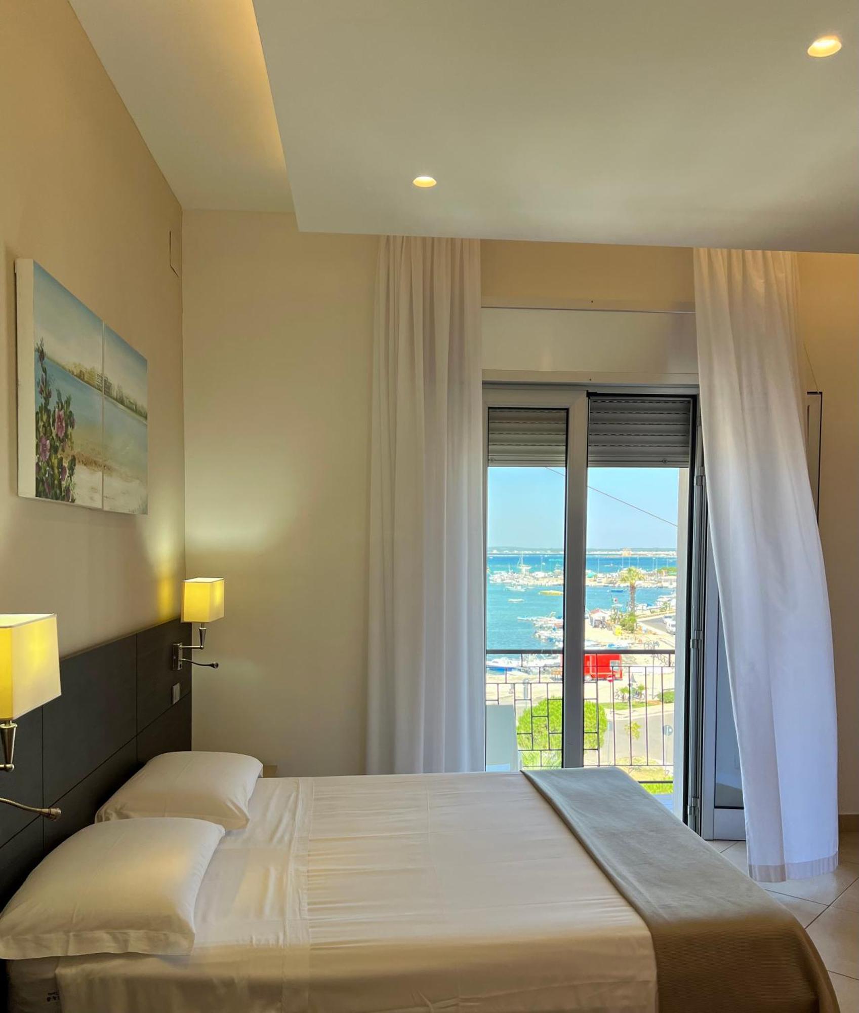Il Vascello Hotel Porto Cesareo Kültér fotó