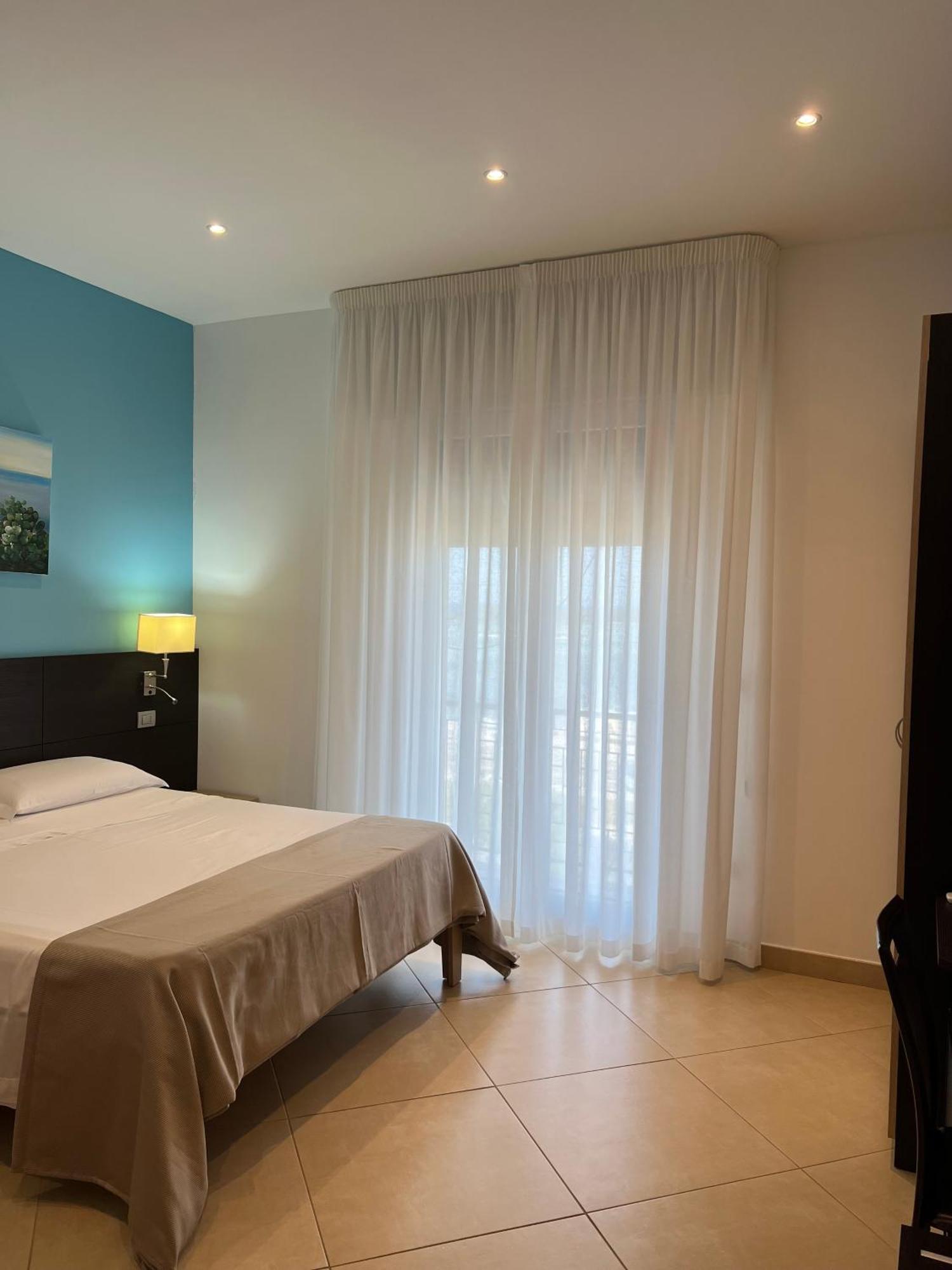Il Vascello Hotel Porto Cesareo Kültér fotó