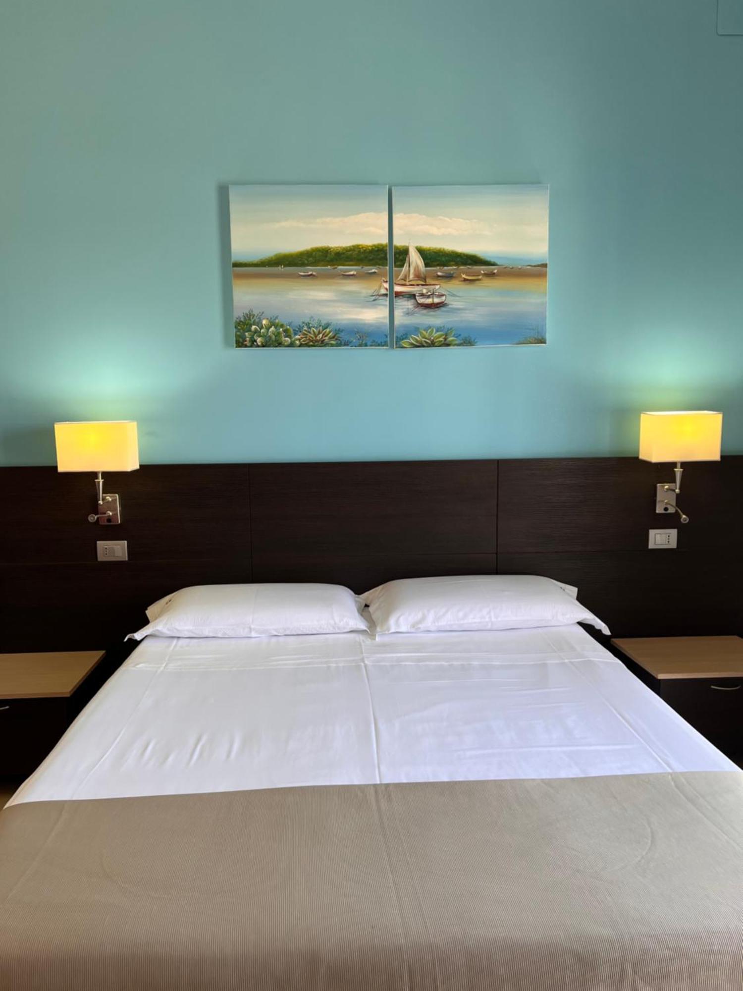 Il Vascello Hotel Porto Cesareo Kültér fotó